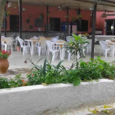 Angela Hotel 2*