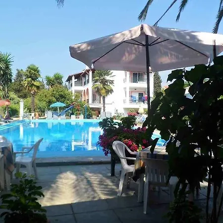 Angela Hotel 2*
