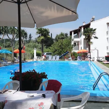 Angela Hotel 2*