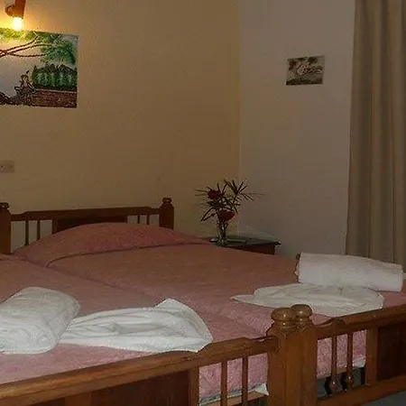 Hotel Angela 2*